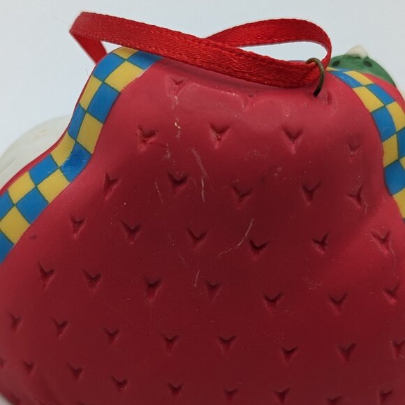 Hallmark Keepsake Ornament Safe and Snug 2002, 2nd in the Collector's Series - Picture 10 of 12